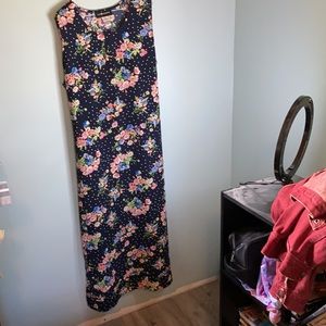 Women’s size 18 Sag Harbor floral maxi dress